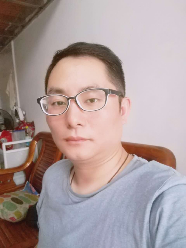 流星的尾巴的第一张照片--古田征婚网