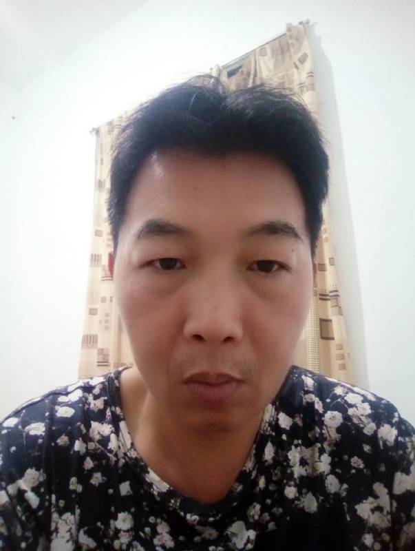 繁华哀伤的第一张照片--古田征婚网