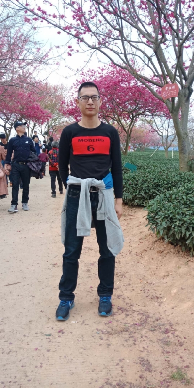 小梁的第一张照片--古田征婚网