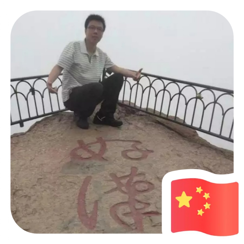 一只小虎牙的第一张照片--古田征婚网