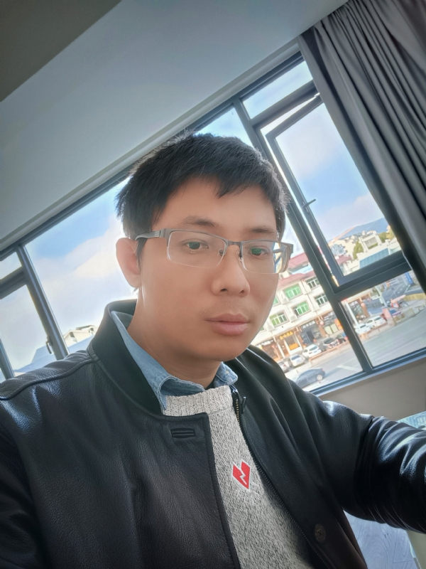 也许只是缺少一个拥抱的第二张照片--古田征婚网